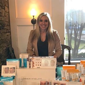 Meet your Posher, Chrisie